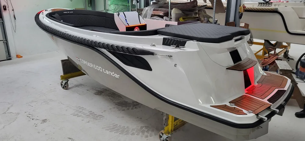 Corsiva 600 Tender – Ansicht 21