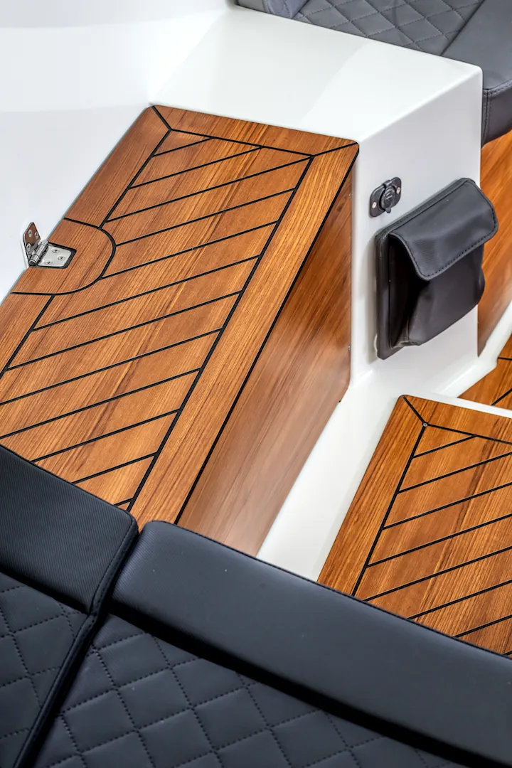 Corsiva 650 Tender – Ansicht 15